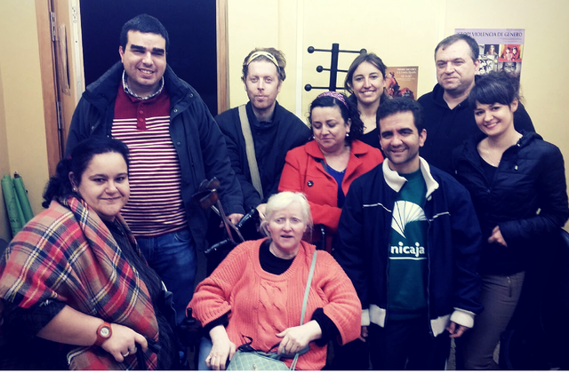 Una fotografía del equipo del Programa La Ola, en Onda Color.